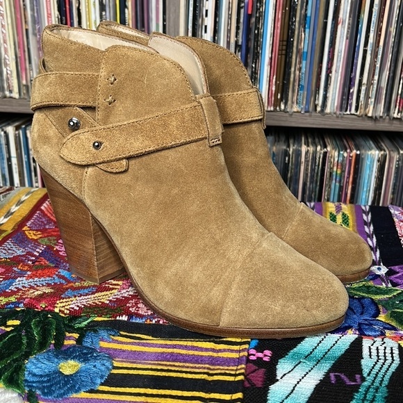 Rag & Bone Harrow Suede Ankle Boot in Hazel Size 37.5 - Picture 3 of 8